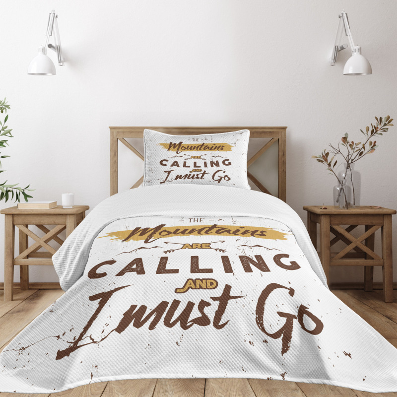 Call of the Mountains Bedspread Set