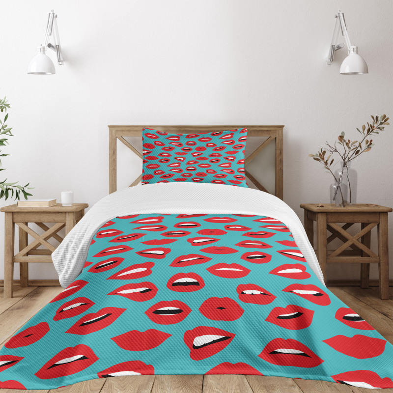 Retro Woman Red Lipstick Bedspread Set