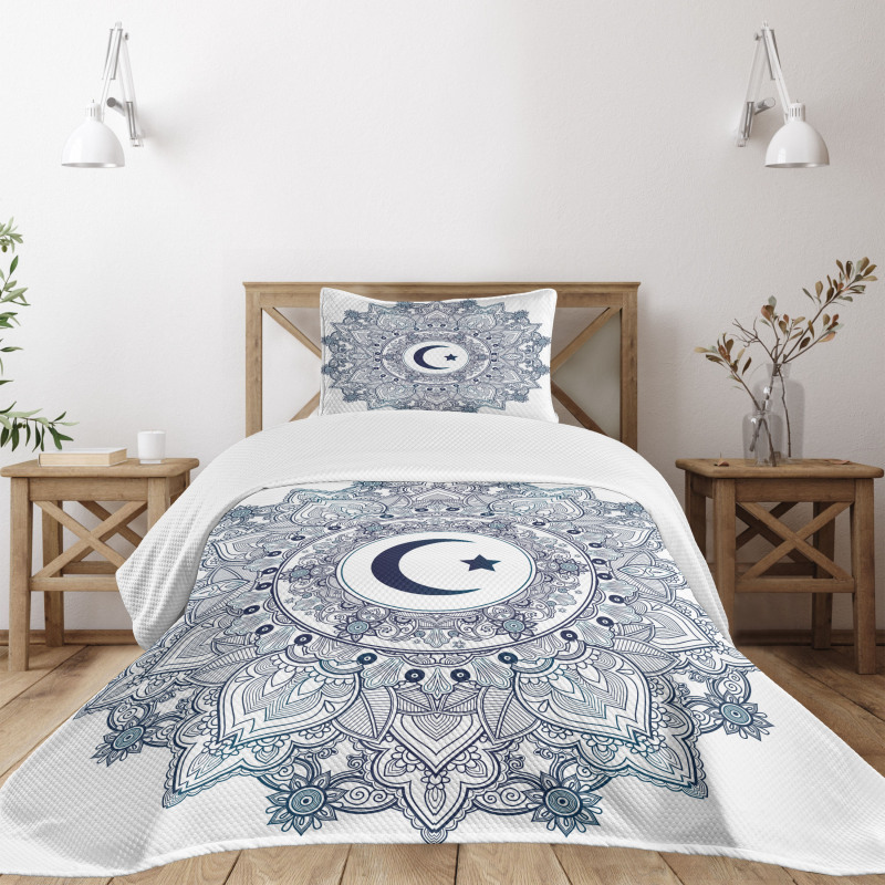 Circle Form Bedspread Set