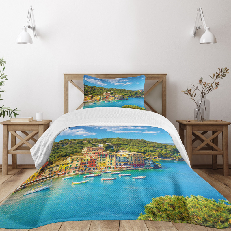 Portofino Panoramic View Bedspread Set