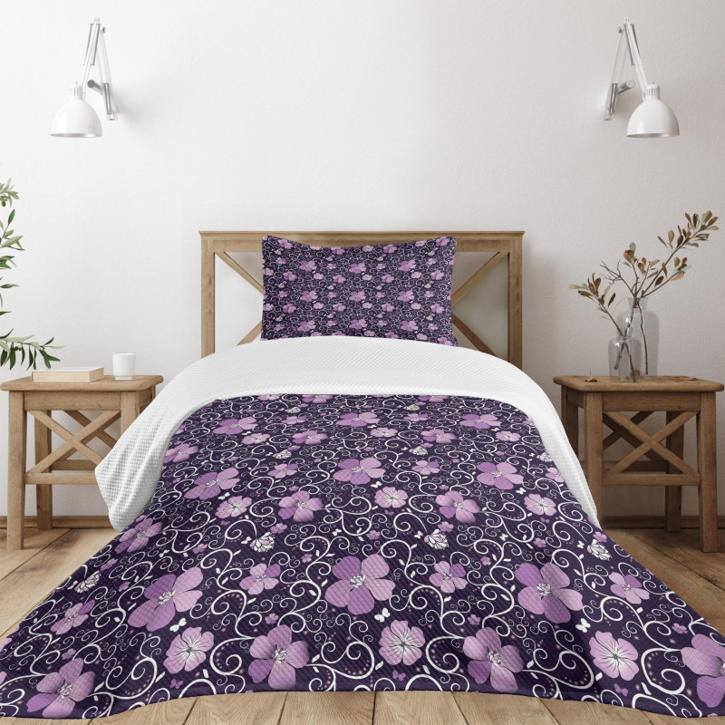 Flower Patterned Design Bedspread Set