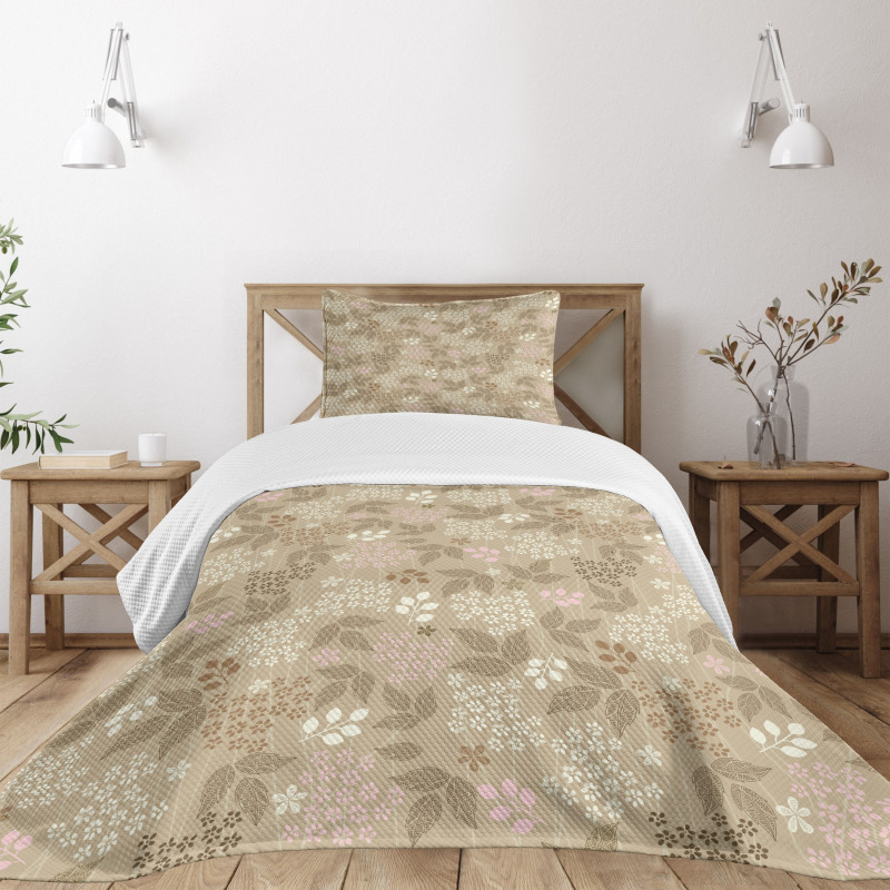 Daisies Romantic Ornate Bedspread Set