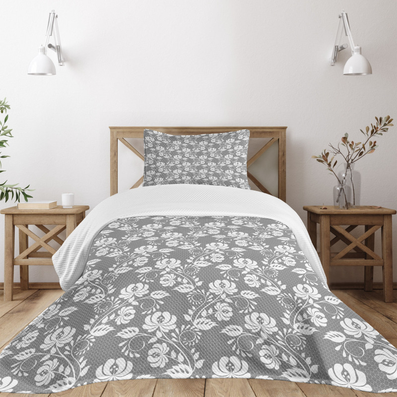 Leaves Swirls and Dots Bedspread Set
