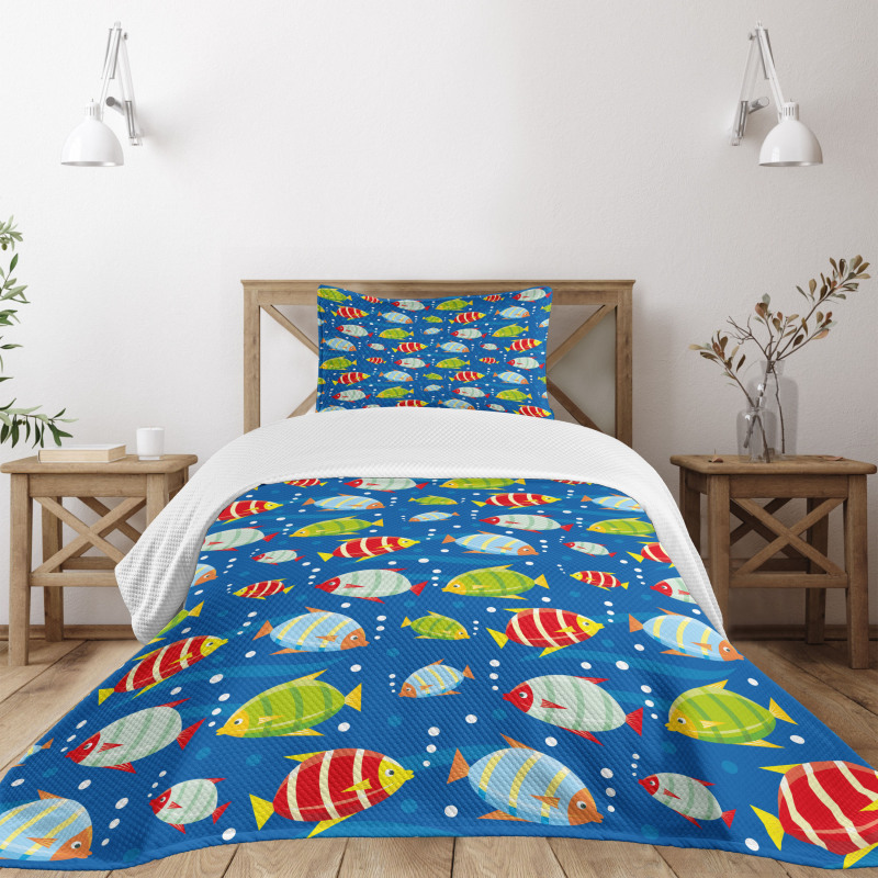 Vibrant Fish Marine Art Bedspread Set