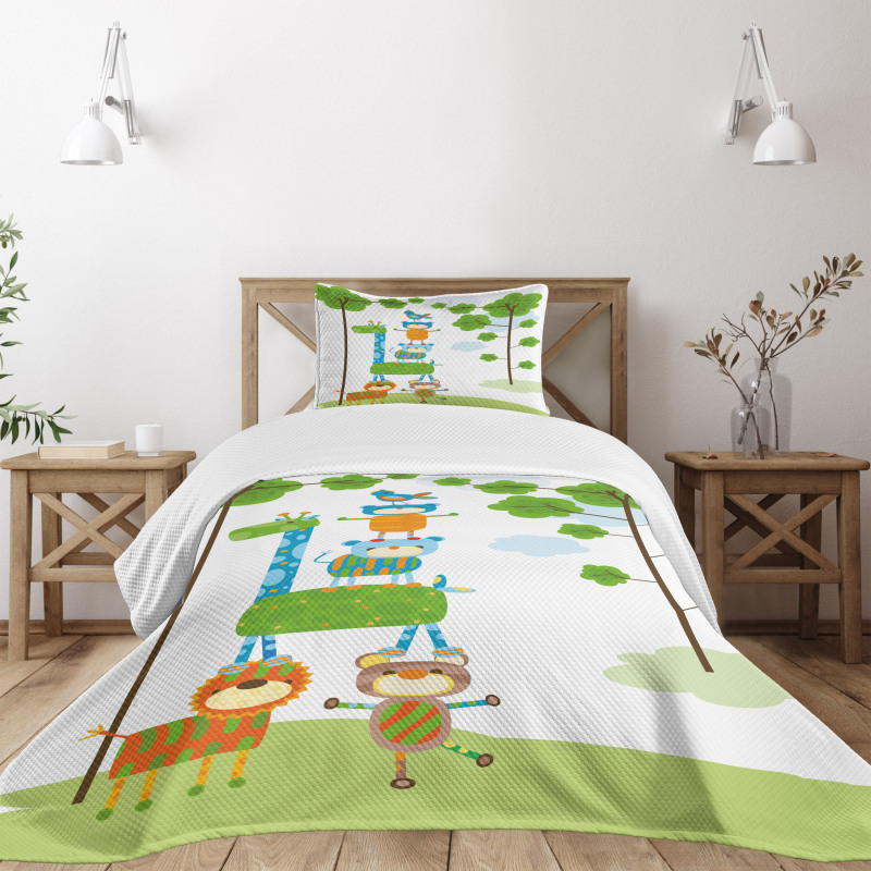 Funny Jungle Creatures Bedspread Set