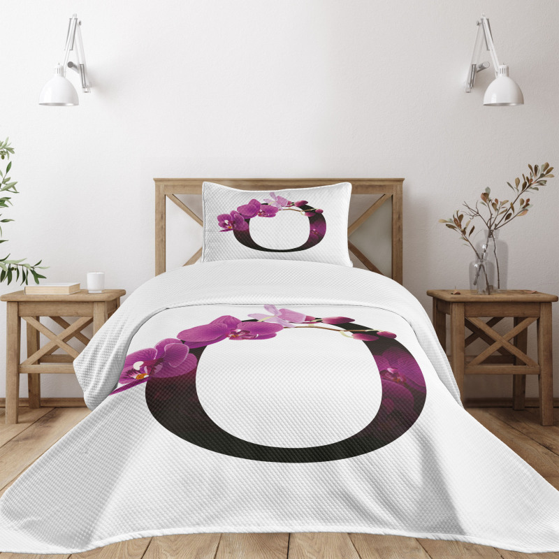 O Alphabet and Orchid Bedspread Set