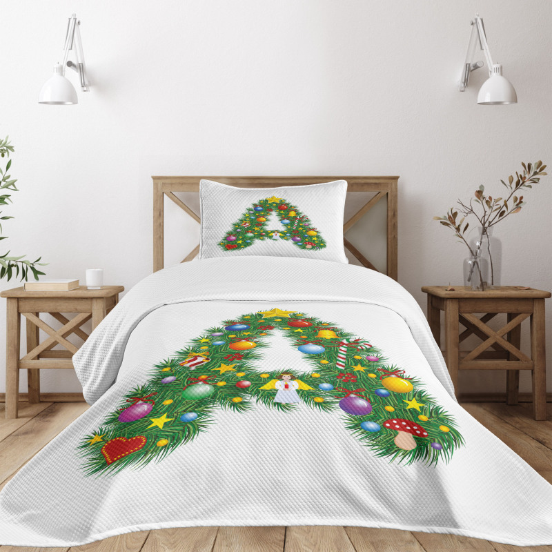 Winter Festivity Font Bedspread Set