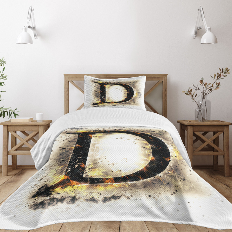 Blazing Uppercase D Bedspread Set