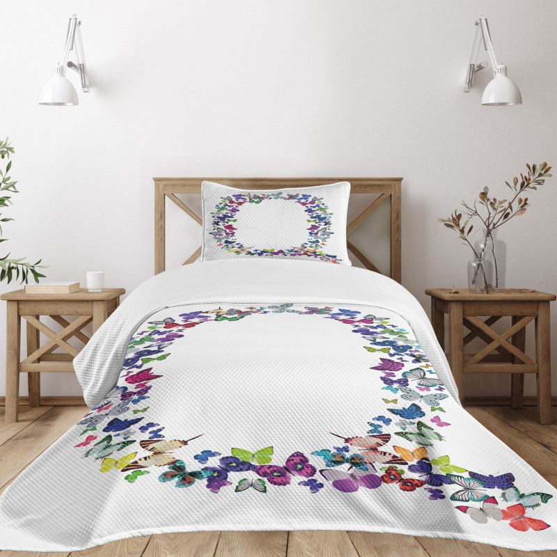 Spring Inspired Font Bedspread Set