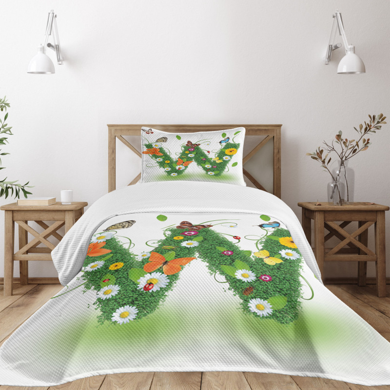 Green Foliage Animals Bedspread Set