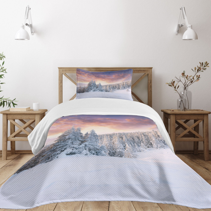 Sunrise Rural Fields Bedspread Set