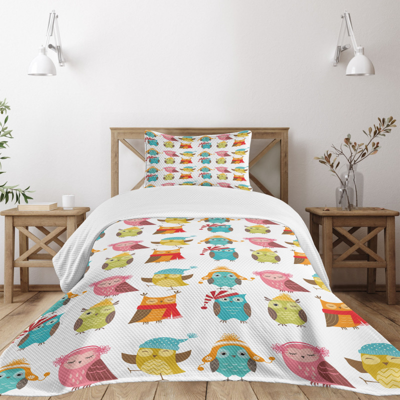 Cartoon Funny Owls Bedspread Set