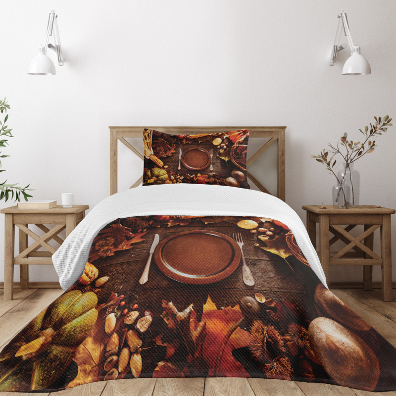 Dinner at Thanksgiving Bedspread Set