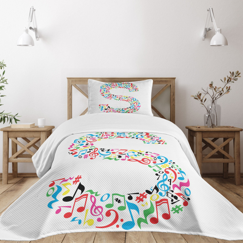 S with Musical Pattern Bedspread Set