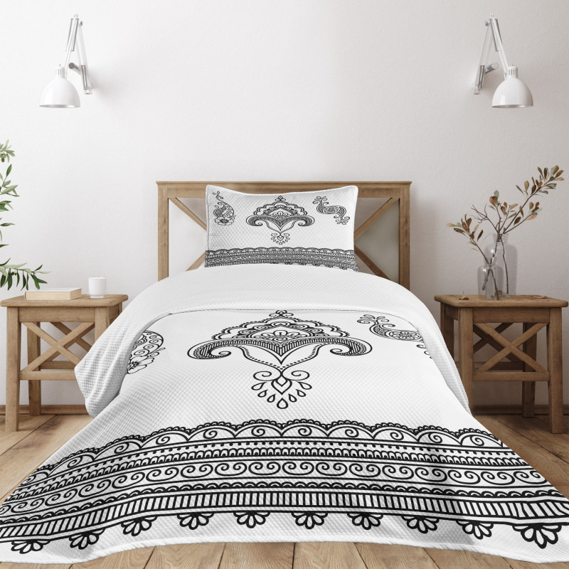 Floral Pattern Doodle Ornate Bedspread Set