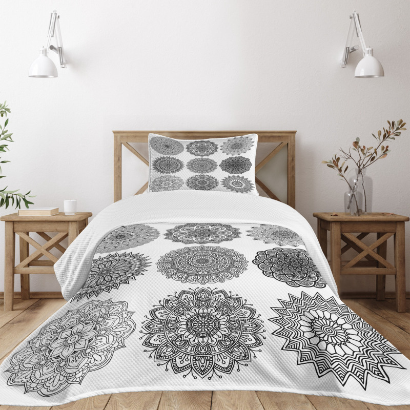 Ottoman Inspired Mandala Bedspread Set