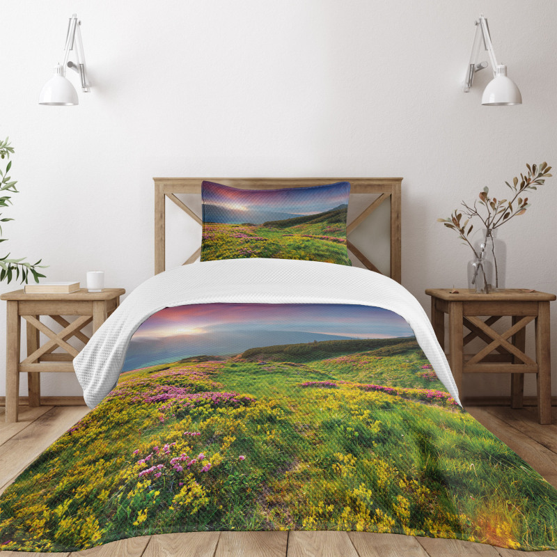 Summer Scene Flowers Bedspread Set