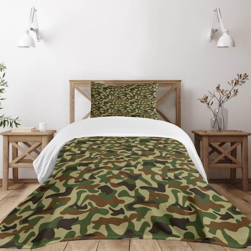 Hunter in Forest Bedspread Set