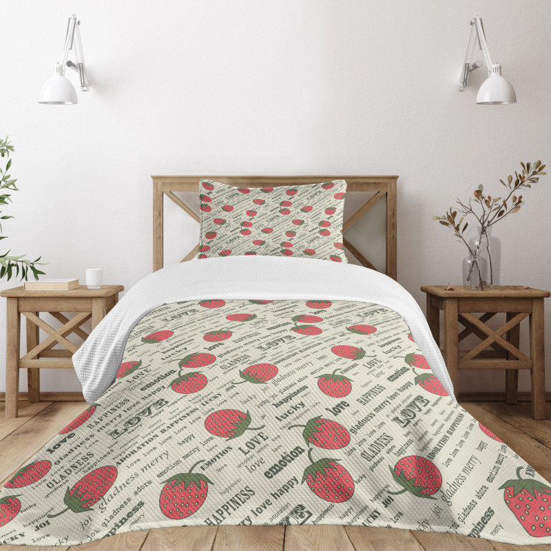 Retro Strawberry Love Bedspread Set