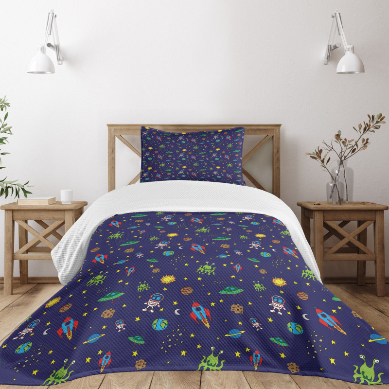 Doodle Cosmos Elements Bedspread Set