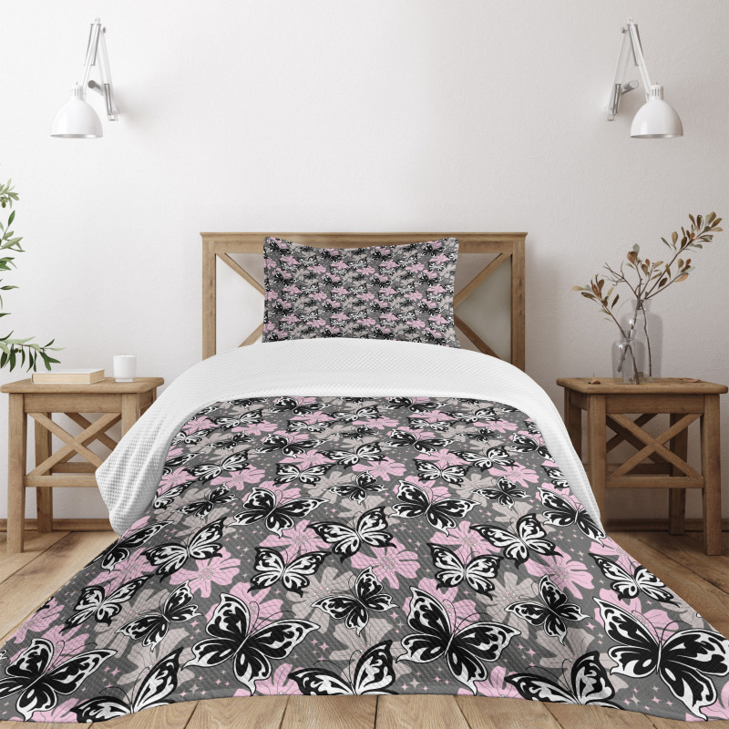 Romantic Summertime Bedspread Set