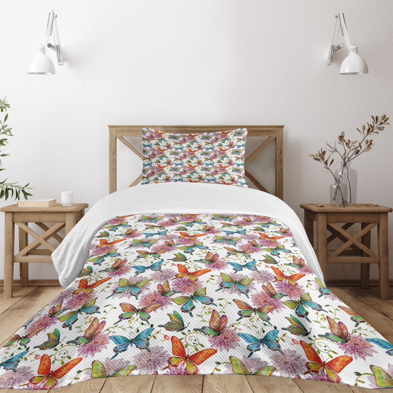 Carnations Vintage Bedspread Set