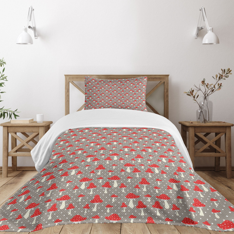 Amanita Polka Dot Bedspread Set