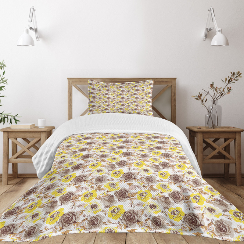 Grungy Roses Romantic Bedspread Set