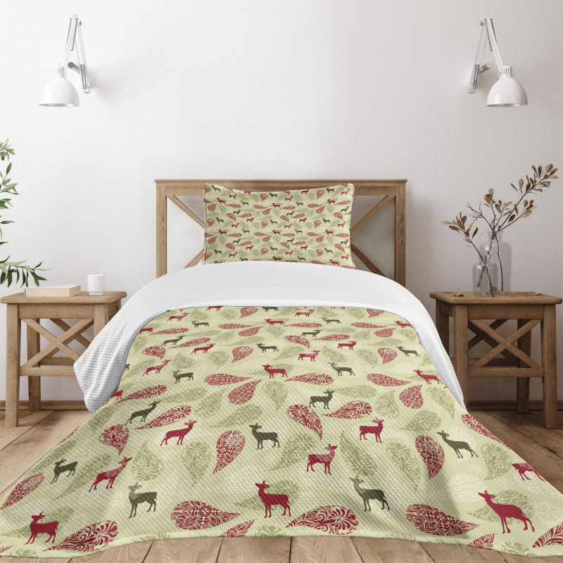 Ornate Animal Bedspread Set