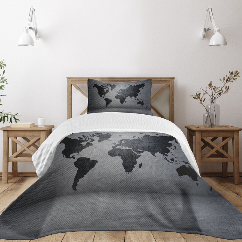 World Map on Wall Bedspread Set