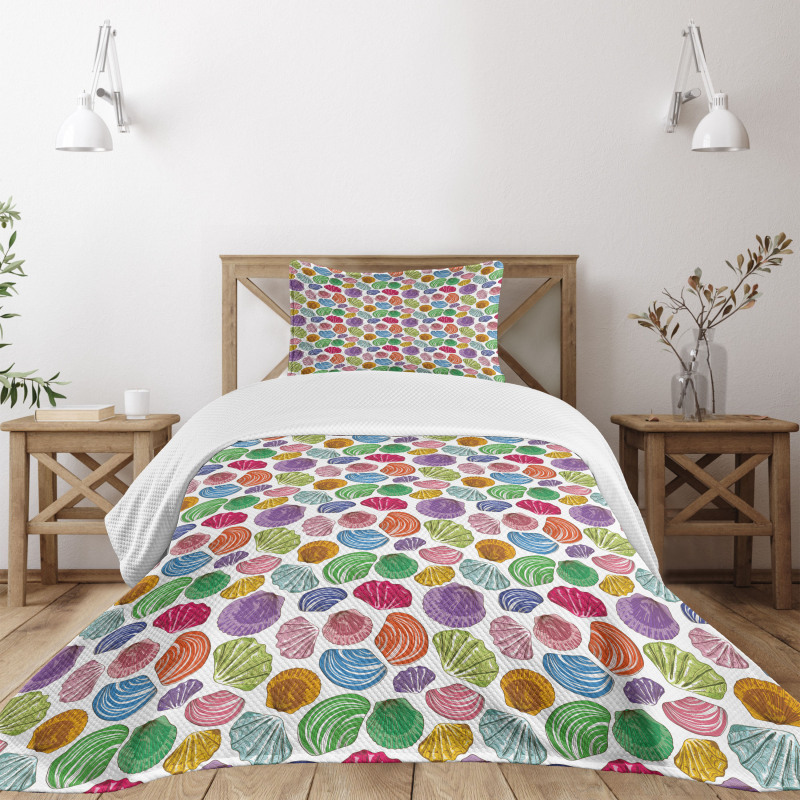 Colorful Aqua Motif Bedspread Set