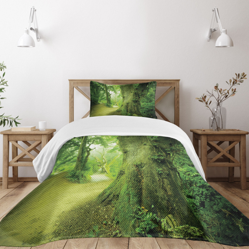 Wilderness Fantasy Theme Bedspread Set