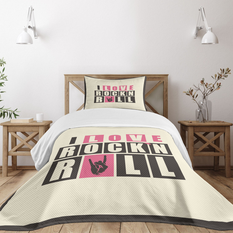 Retro Slogan Grunge Bedspread Set