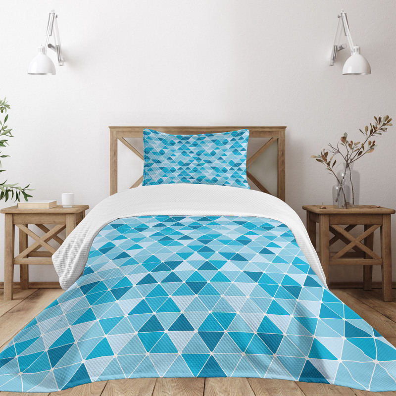 Geometric Triangles Mosaic Bedspread Set
