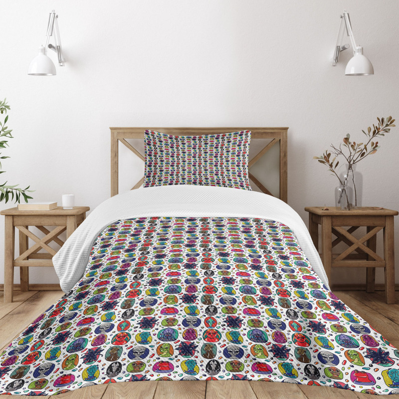 Abstract Fictional Beings Bedspread Set