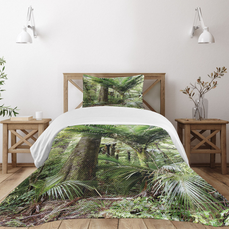 Lush Foliage Jungle Bedspread Set