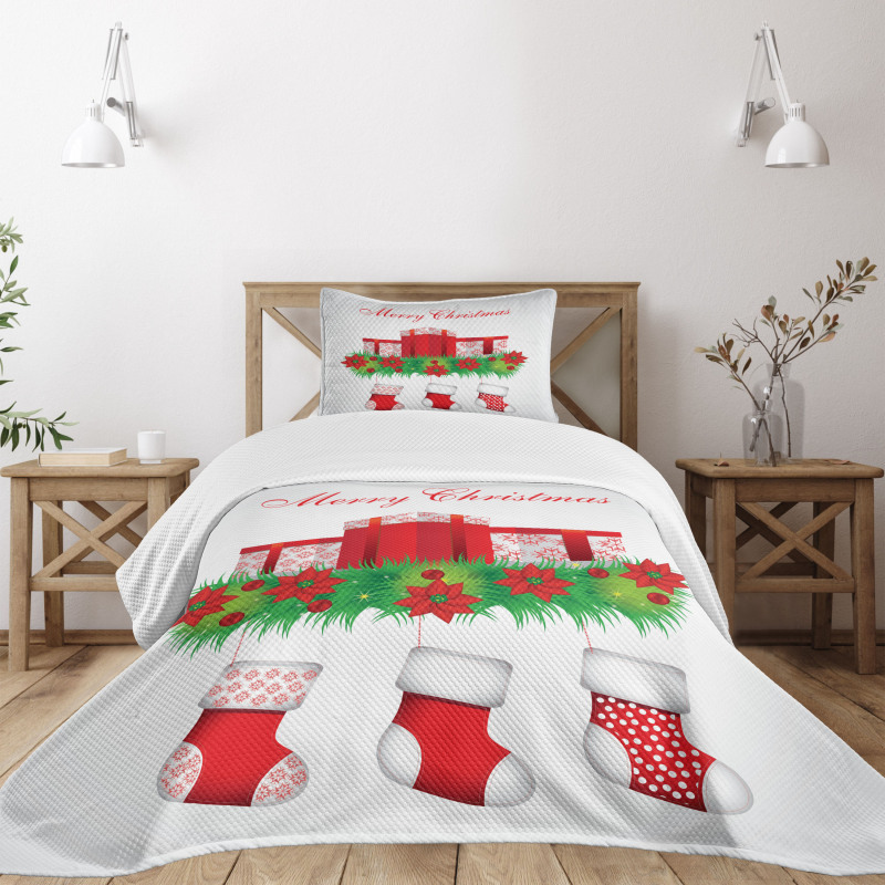 Hanging Stockings Bedspread Set