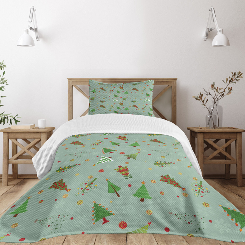 Holiday Tree Pattern Bedspread Set