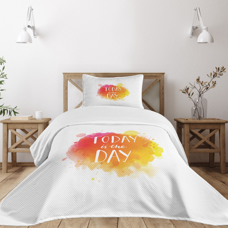 Optimistic Message Bedspread Set