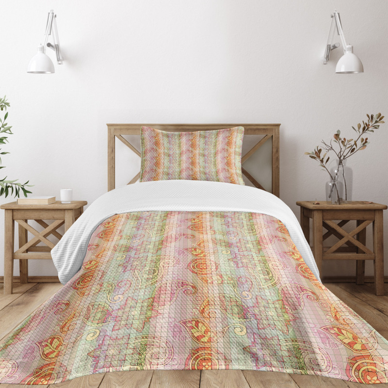 South Motifs Bedspread Set