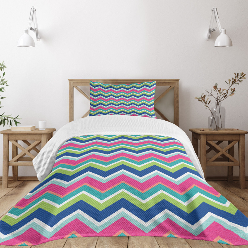 Colorful Chevron Lines Bedspread Set
