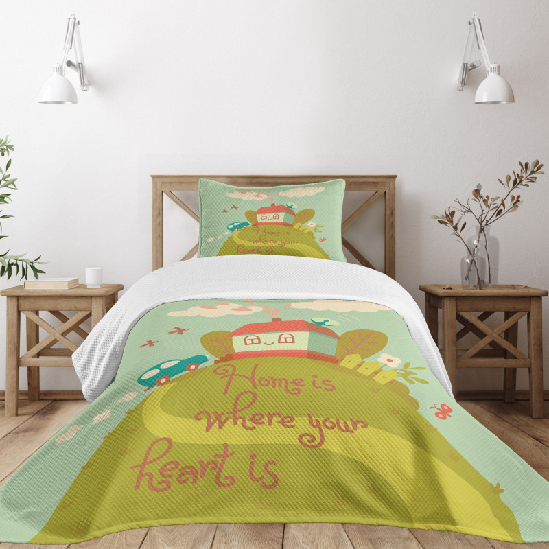 House Hill Bedspread Set