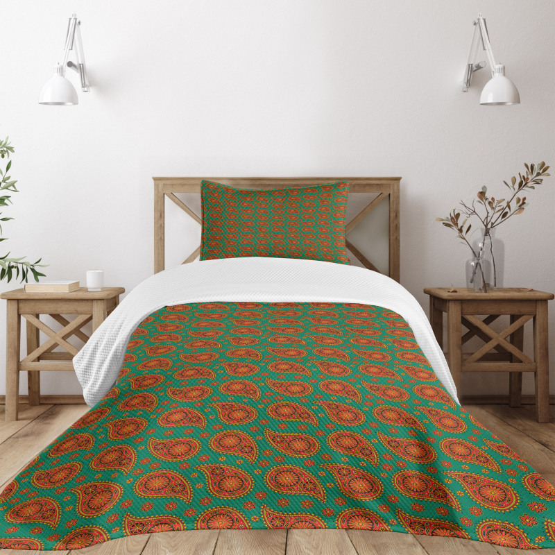 Eastern Traditional Bedspread Set