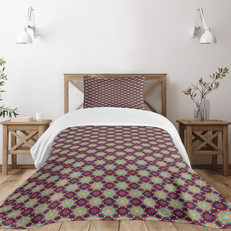 Hand Drawn Petals Dots Bedspread Set