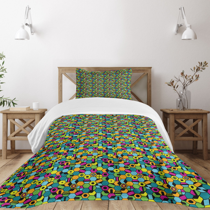 Hexagonal Geometric Bedspread Set