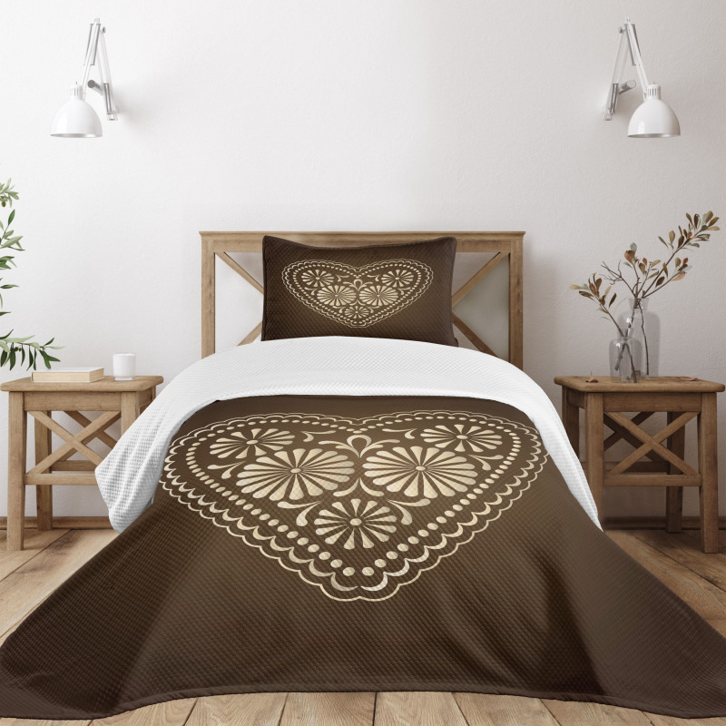 Romantic Heart Pattern Bedspread Set