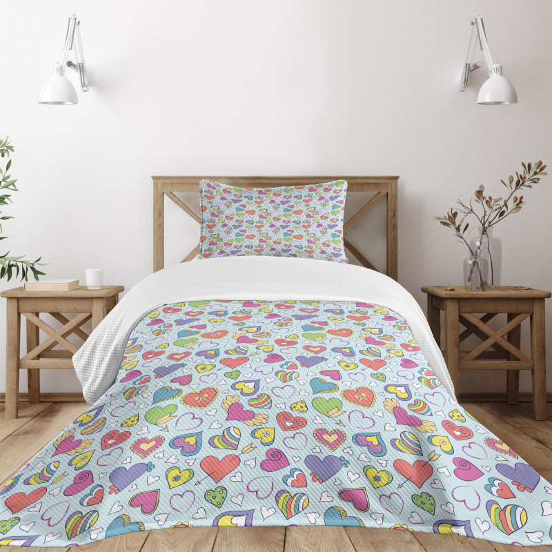 Colorful Hearts Bedspread Set