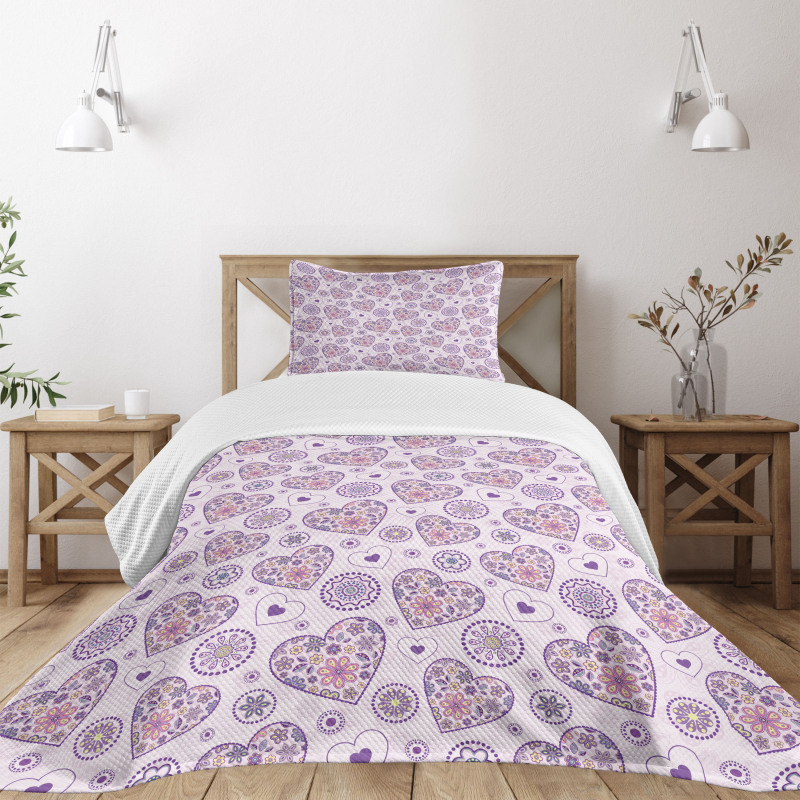 Hearts with Flowers Bedspread Set