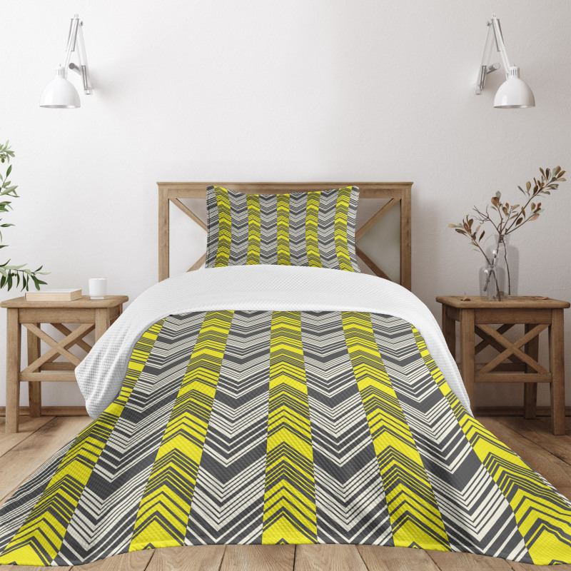 Zigzag Pattern Bedspread Set