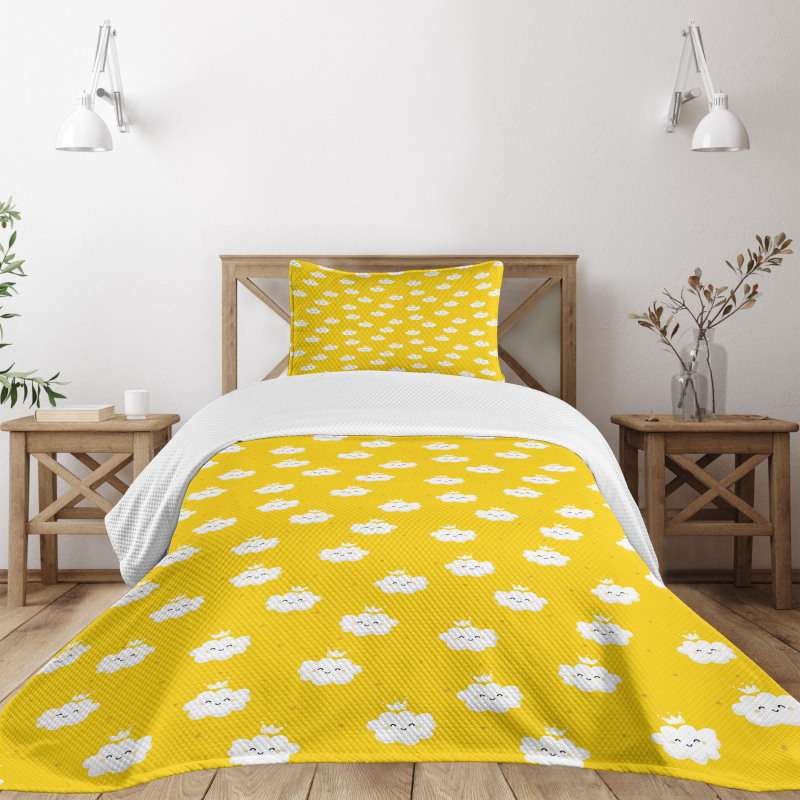 Cloud Motif Bedspread Set